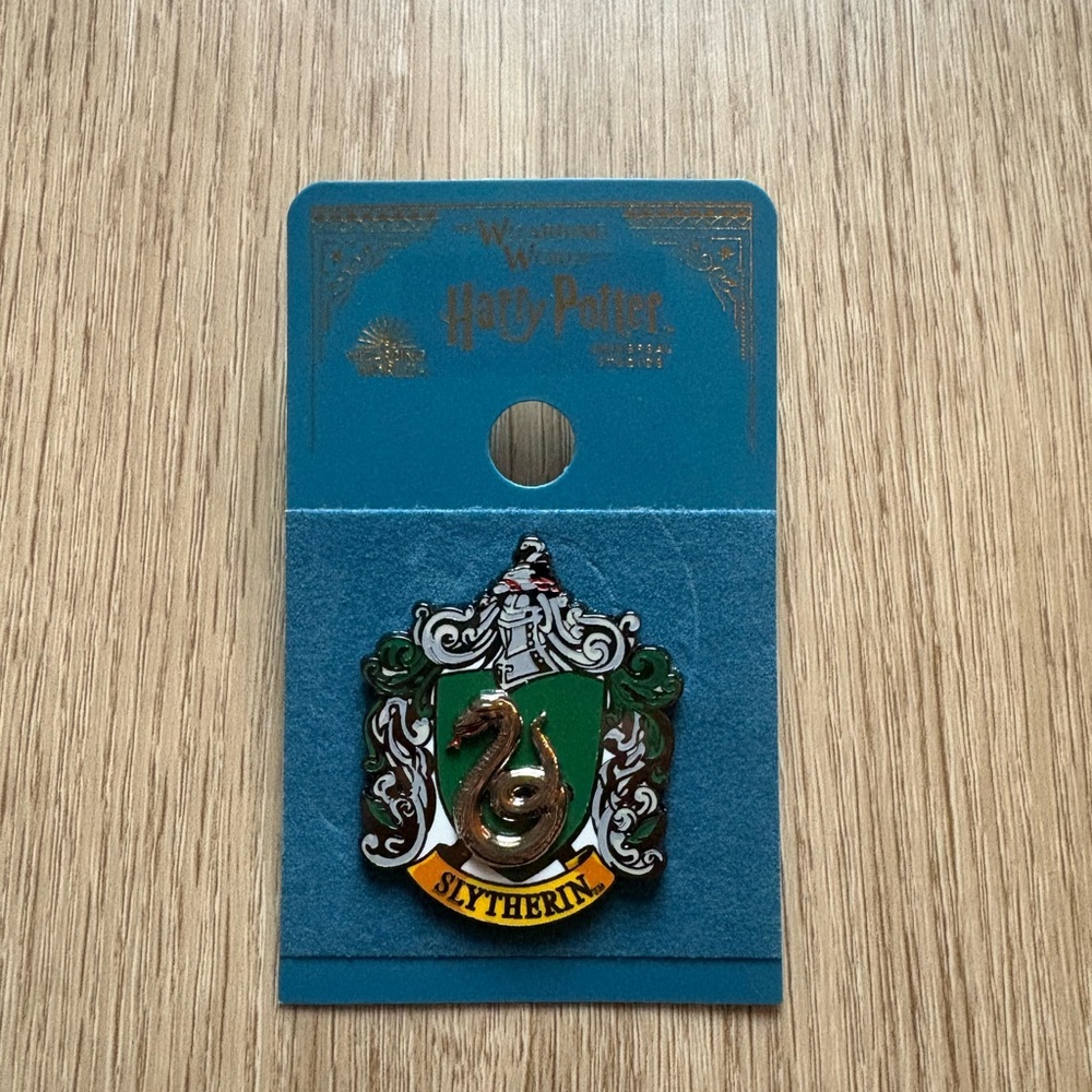 Universal Slytherin Harry Potter The Wizarding World Pin